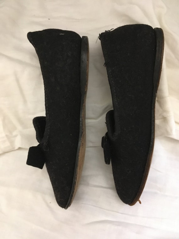 Vintage black felt children's shoes / 2T / antiqu… - image 5