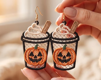 Freistehende Ohrringe mit Kürbis-Latte-Motiv aus Spitze, Halloween-Kaffee-Stickereidesign (Digitaler Download)