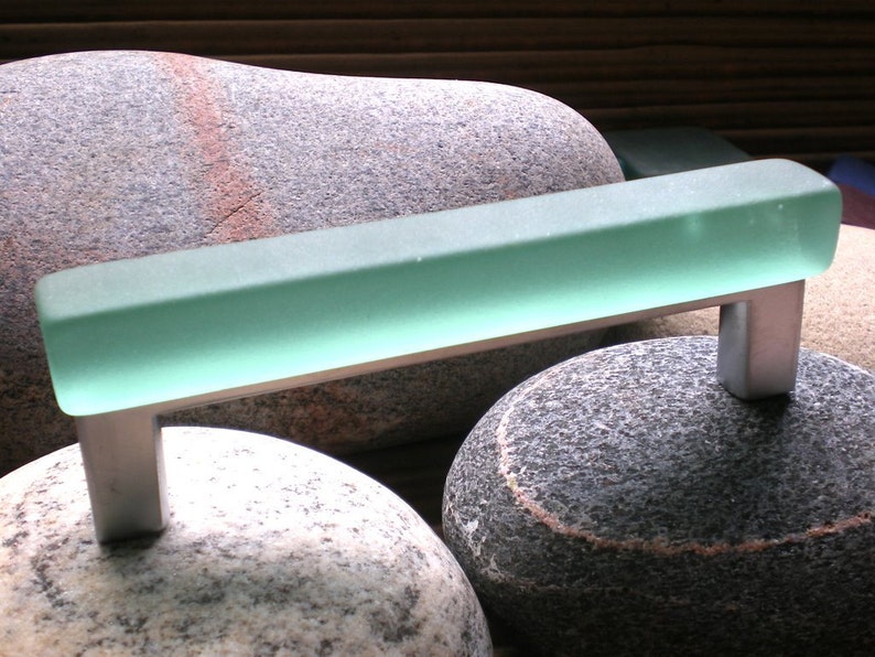 4center On Center Tumbled Glass Cabinet Pull Color Image 0