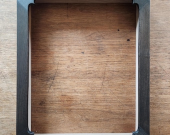 Marco de esquina Kiobe de nogal negro macizo hecho a mano con acabado EBONIZADO satinado