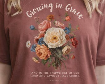 Cristão Crescendo na Graça: Fé com Versículo Bíblico - Camiseta Vintage Floral Comfort Colors®
