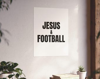 Poster met Jezus en voetbal | Matte verticale typografieprint