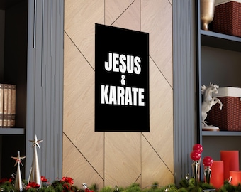 Jezus & Karate Matte Vertical Poster | Zwarte Typografische Muurdecoratie