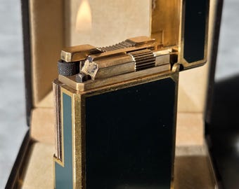 Accendino S.T. Dupont Ligne 1 in lacca verde cinese color oro – Pezzo da collezione vintage con scatola