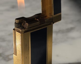 S.T. Dupont Ligne 1 Grand Modèle Windsor Accendino – Blu Laque de Chine – Placcato in oro, vintage di lusso da collezione