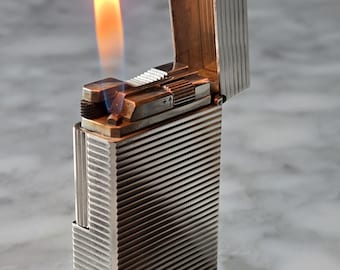 S.T. Dupont Ligne 1 Grand Modèle “Lignes orizzontali” – Placcato argento – Rif. 14109