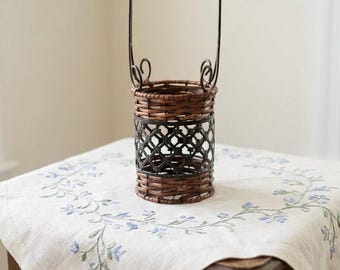 Vintage Wicker Wine Bottle Carrier Metal Handle Rustic Farmhouse Decor