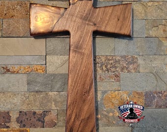 Handgemaakt hout en epoxy Keltisch kruis, rustiek religieus muurdecor