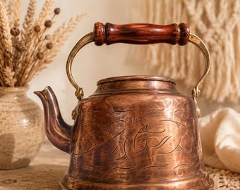 Vintage Hand-Engraved Copper Teapot with Wooden Handle – Boho Chic Kitchen Décor Collectible