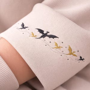 Borduurpatroon Dragon Flight-manchet