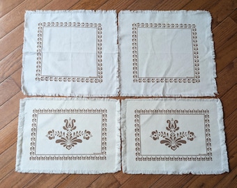 Vintage Pfaltzgraff "Village" Placemats and Napkins Set of 4 (two napkins and two placemats) Brown Cream Fringed Table Linens