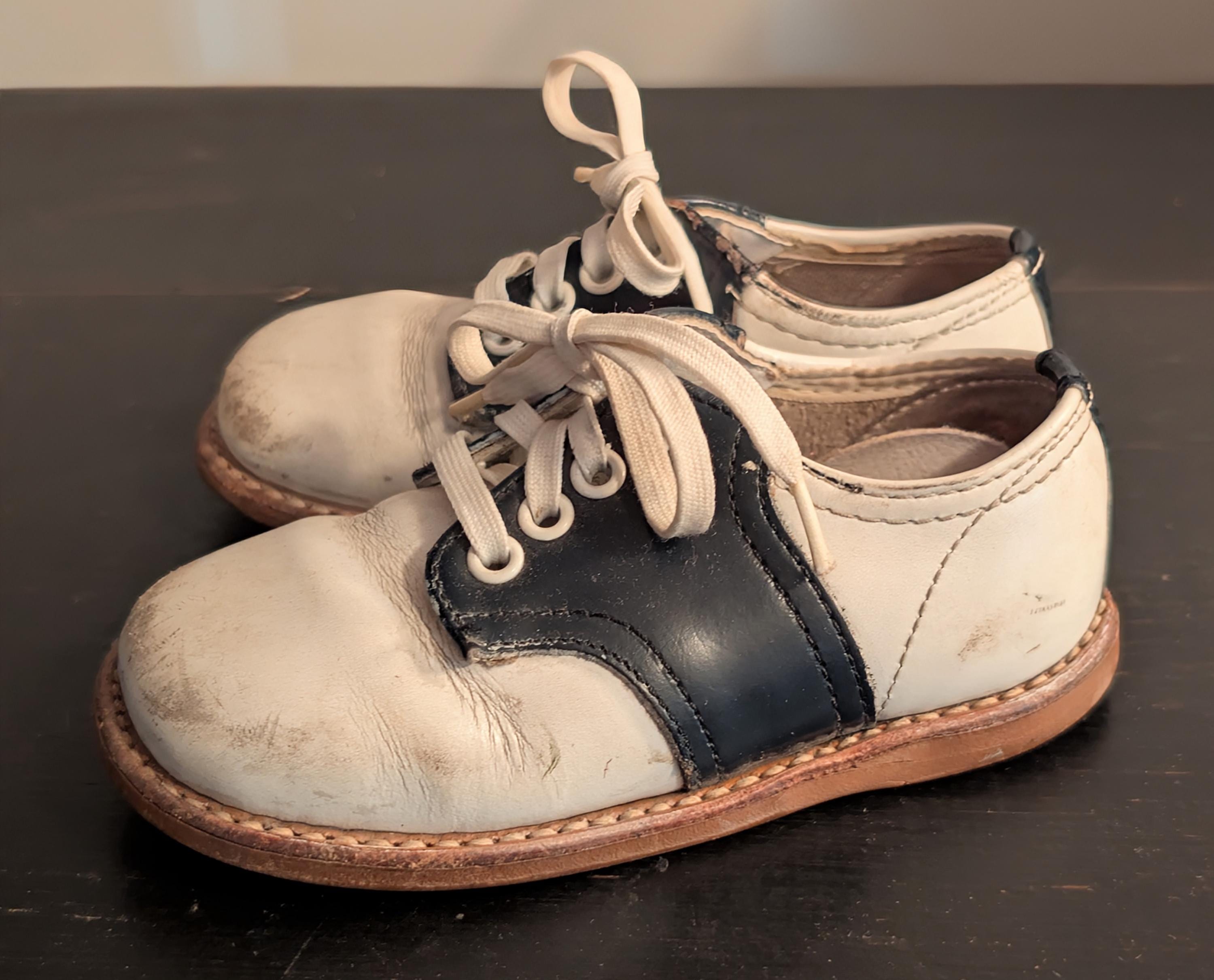 Vintage Child Saddle Shoes - Etsy