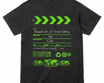 Camiseta con estampado verde, color verde como el de una película.