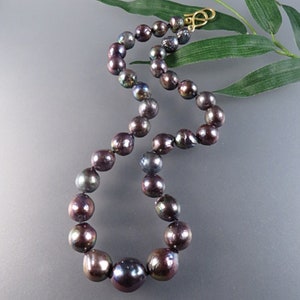 Peacock Edison Pearl Necklace