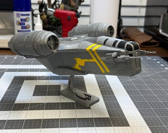 Razor Crest Inspired Desk Model – 3D Printed Sci-Fi Display Ship