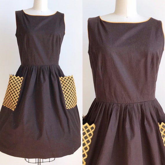 50s Vintage Brown Day Dress Large Pockets - Medium