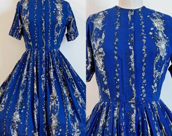 Vintage 1950s Toile Novelty Print Shirtwaist Cotton Day Dress