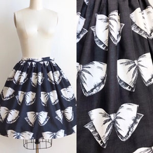 50s Vintage Novelty Print Trompe L&#39;oiel Bow Print Skirt - Small