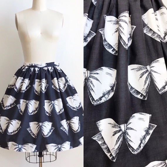 50s Vintage Novelty Print Trompe L'oiel Bow Print