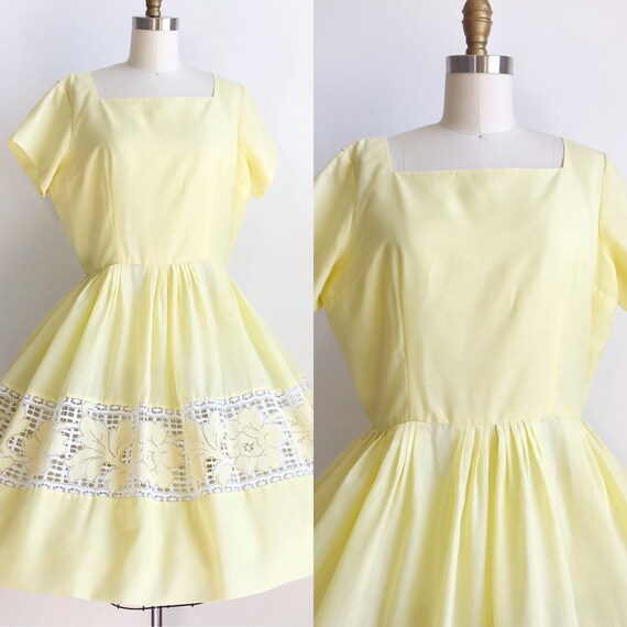 50s Vintage Yellow Crochet Lace Floral Border Prin