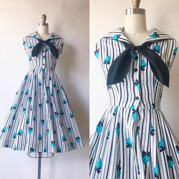1950s Vintage Novelty Print Blue Strawberry Sailor