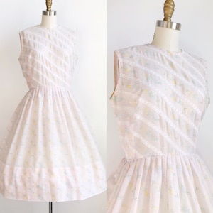Vinage 50s L&#39;Aiglon Floral Print Pastel Day Dress Size Medium