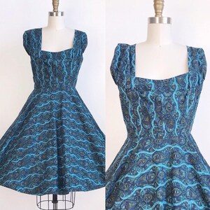 50s Vintage Blue Paisley Day Dress Sundress V Back Size medium