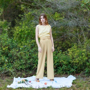 80s Beige Cream Belted Pants Vintage High Waisted Wide Leg Relaxed Trousers