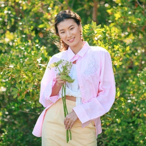 80s Pastel Pink Embroidered Button Down Top Vintage Oversize Long Sleeve Blouse