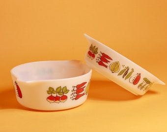 Set of 2 Vintage 60s White Vegetable Novelty Print Bake Ware Pans