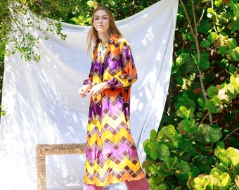 60s Colorful Purple Yellow Mod Print Robe Vintage Psychedelic Long Jacket Dress