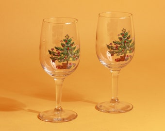 Set of 2 Vintage 80s Clear Glass Christmas Tree Festive Holiday Small Wine Glasses