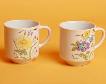 Set of 2 Vintage 70s White Floral Colorful Graphic Ceramic Teacups