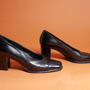 90s Black Leather Wing tip Heels Vintage Classic Italian Square Shoes Heels
