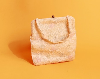 Jaren '50 Lichtbeige Pastelbloem Kralen Handtas Vintage Sierlijke Clutch Handtas