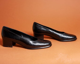 90s Black Leather Italian Slip on Shoes Vintage Classic Chunky Heel Flats