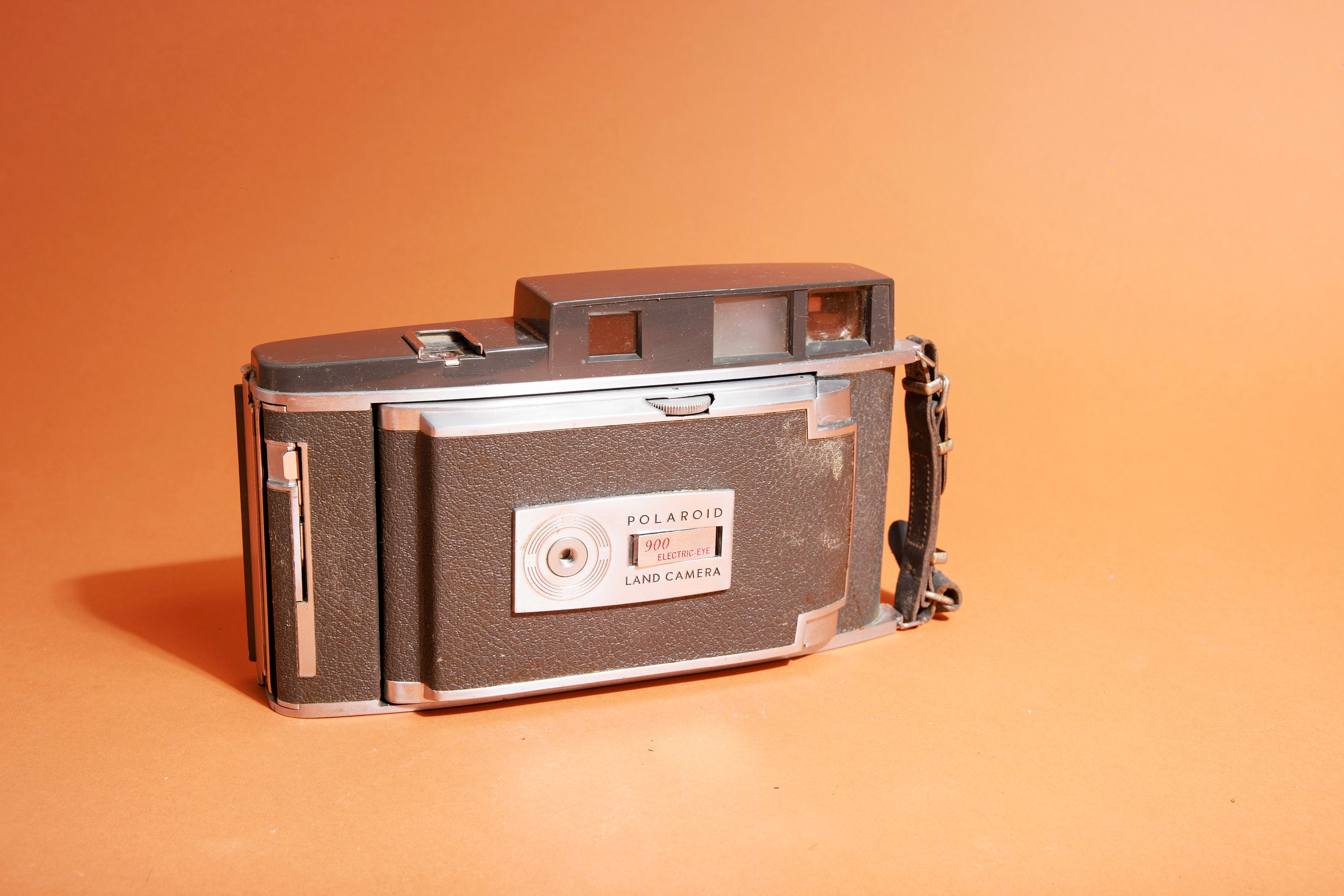 Vintage Grey Polaroid 900 Electric Eye Land Instant Folding Film