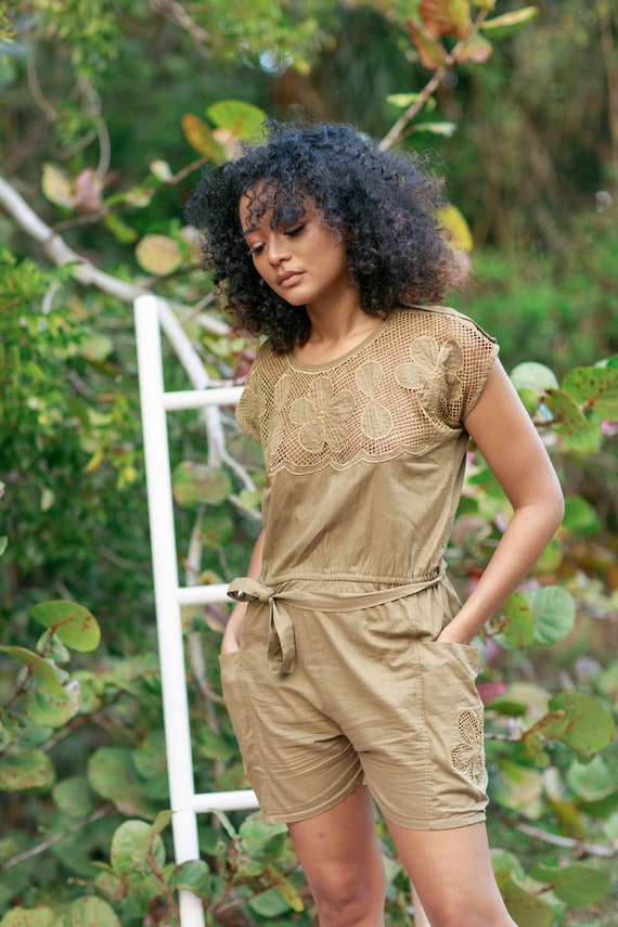 60s Olive Green Eyelet Shorts Romper Vintage Cott… - image 2