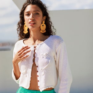 90s Light Beige Hand Embroidered Cropped Sweater Top Vintage Buttoned Knit Crop Cardigan image 10