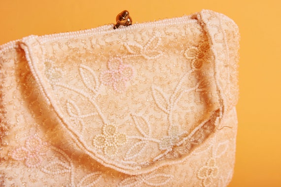 50s Light Beige Pastel Flower Beaded Hand Purse V… - image 2