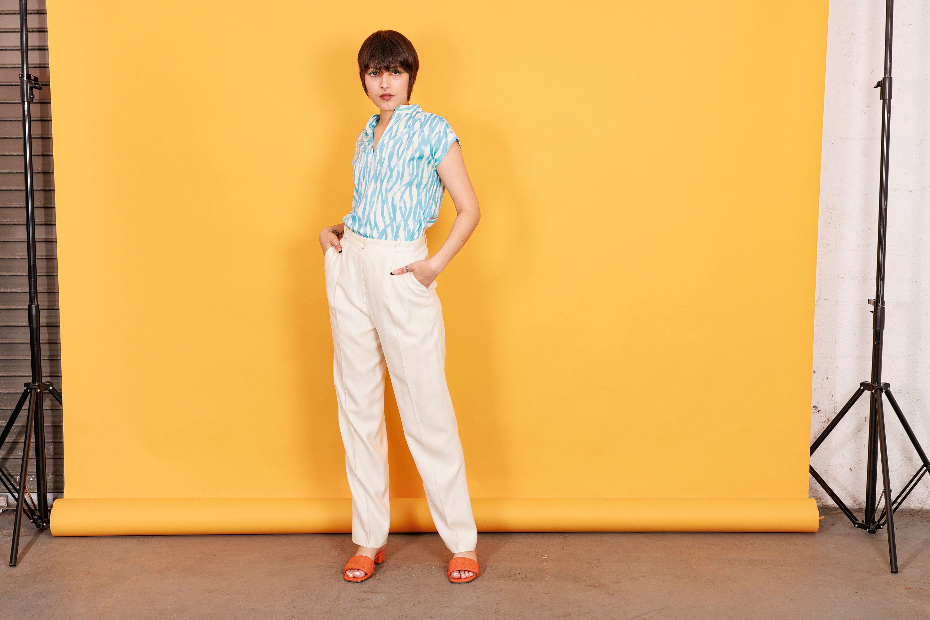 【Italy製】80〜90s linen slacks 80s White Linen Crisp Trousers Vintage Straight Leg Classic