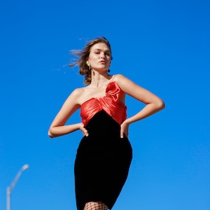 80s Black Red Velvet Fitted Oscar De La Renta Dress Vintage Statement Cocktail Designer Dress image 6