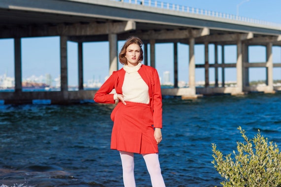 60s Red Long Sleeve Structured  Blazer Suit Vinta… - image 5