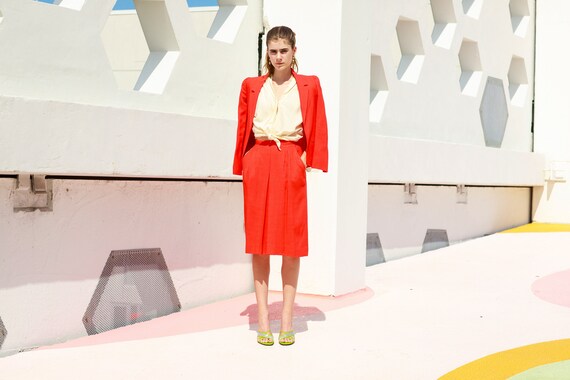 60s Bright Red Linen Matching Suit Vintage Blazer… - image 3