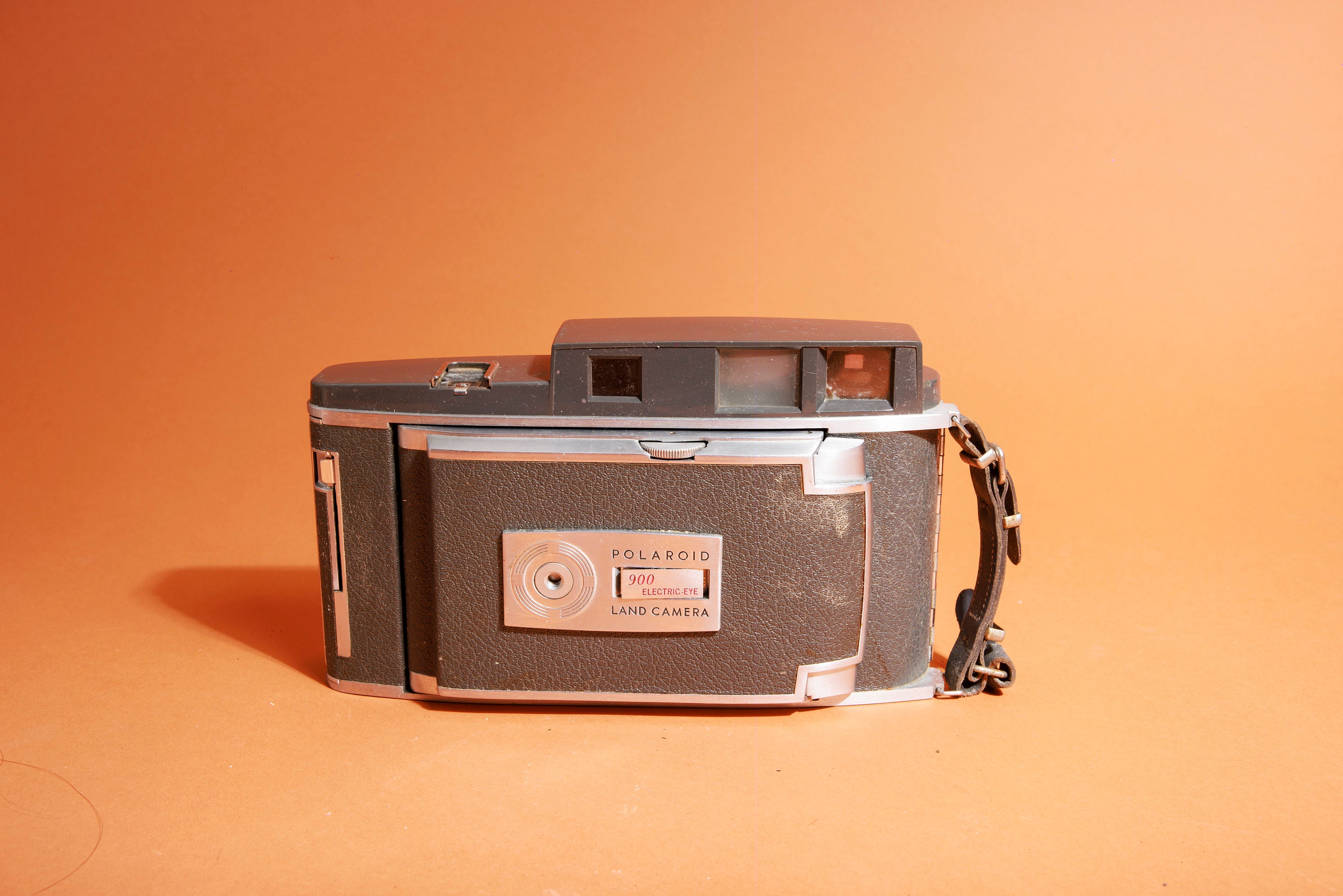 Vintage Grey Polaroid 900 Electric Eye Land Instant Folding Film