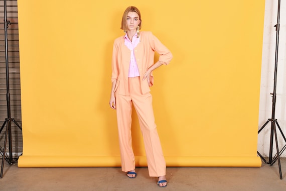80s Peach Coral Scalloped Matching Suit Vintage Blazer Pant 80s Peach Coral Scalloped Matching Suit Vintage Blazer Pant