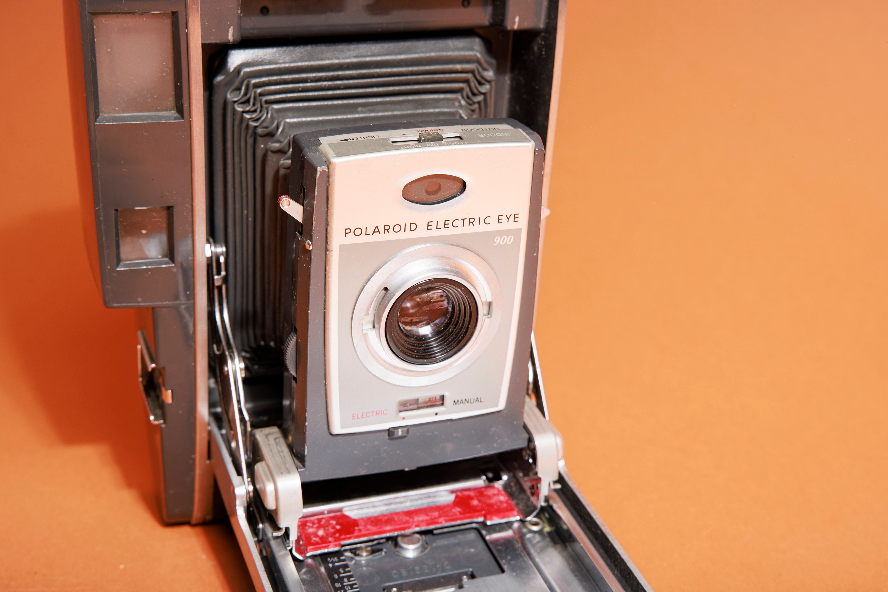 ビンテージPOLAROID 900 ELECTRIC-EYE フィルムカメラ Vintage