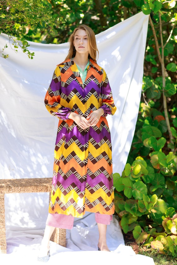 60s Colorful Purple Yellow Mod Print Robe Vintage… - image 3