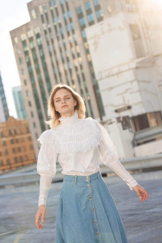70s White Lace High Collar Cotton Gunne Sax Blouse Vintage Mutton