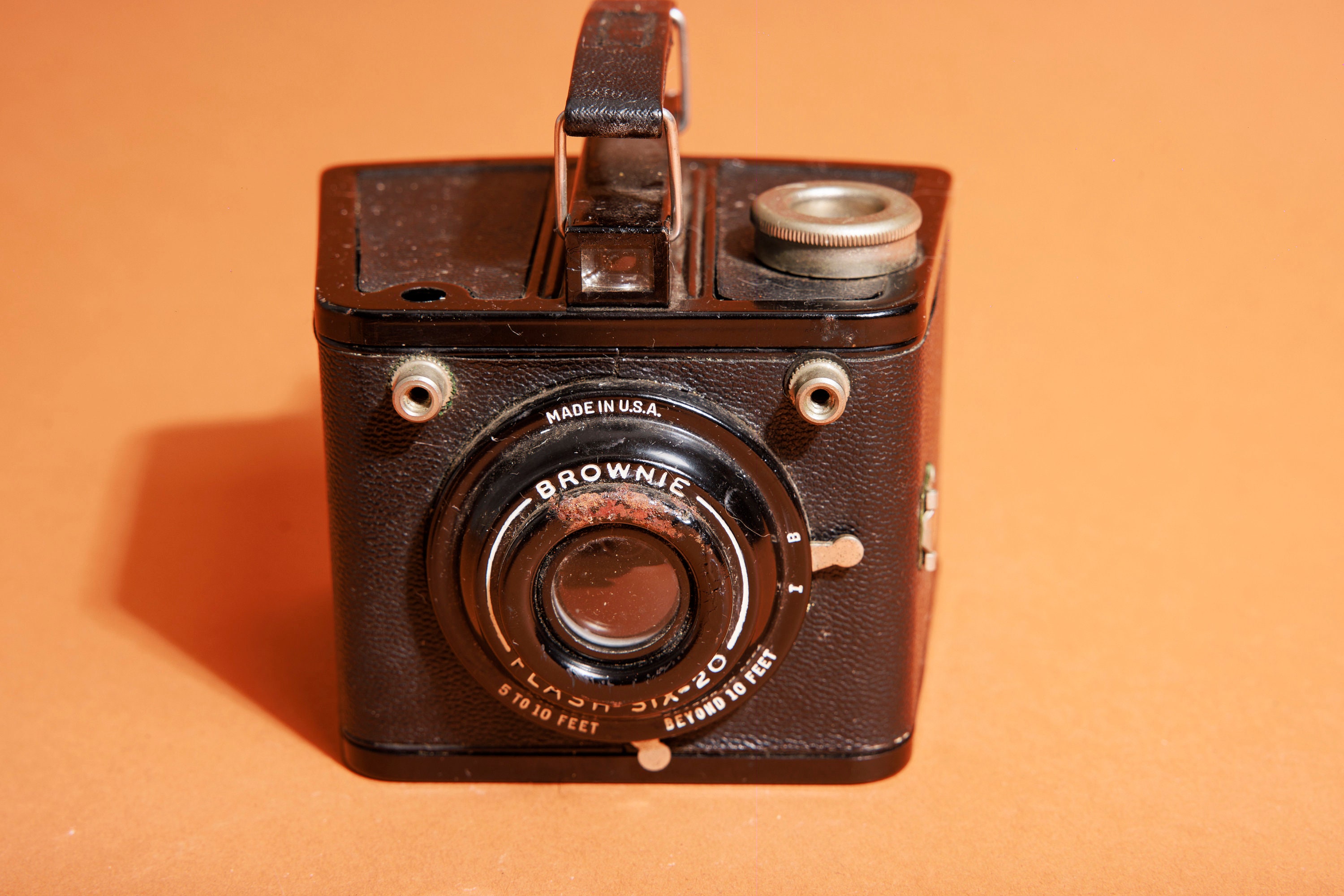 Vintage 50s Kodak Black Brownie Flash Six-20 Box Decor Collectable